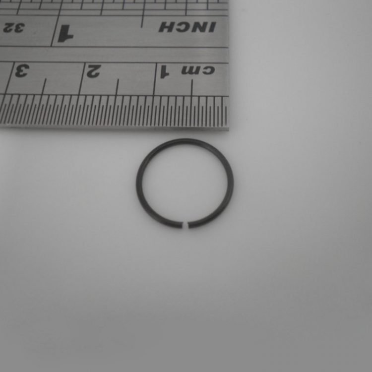 טבעת פירסינג מסרג'יקל סטיל (פלדת אל-חלד) בציפוי PVD שחור - 20ga- mm10